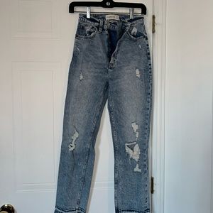 Abercrombie Ultra High Rise Ankle Straight jeans